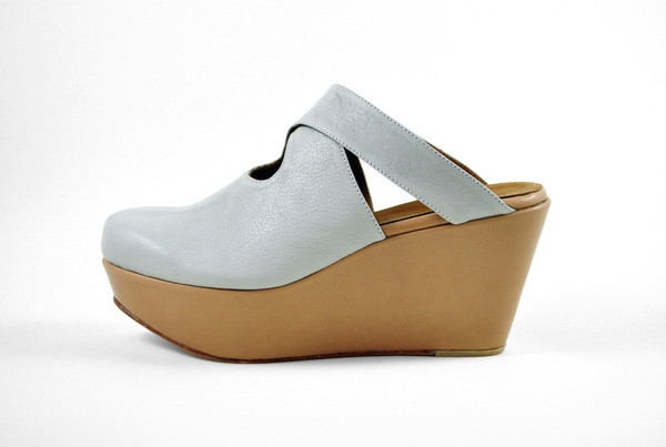 The Palatines Shoes Lemma Cross Clog - Beige/Tan Leather The Palatines Shoes Lemma Cross Clog - Beige/Tan Leather