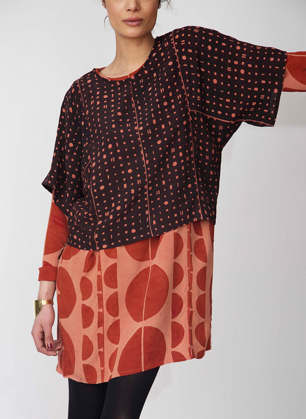Seek Collective Jynne top | black/pink portals print Seek Collective Jynne top | black/pink portals print