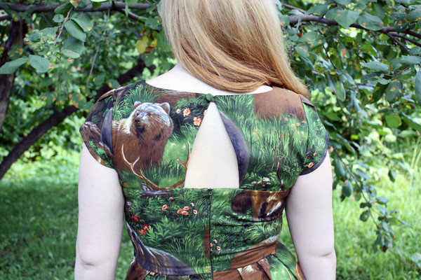 Birds of North America Macaw Dress (Woods) Birds of North America Macaw Dress (Woods)