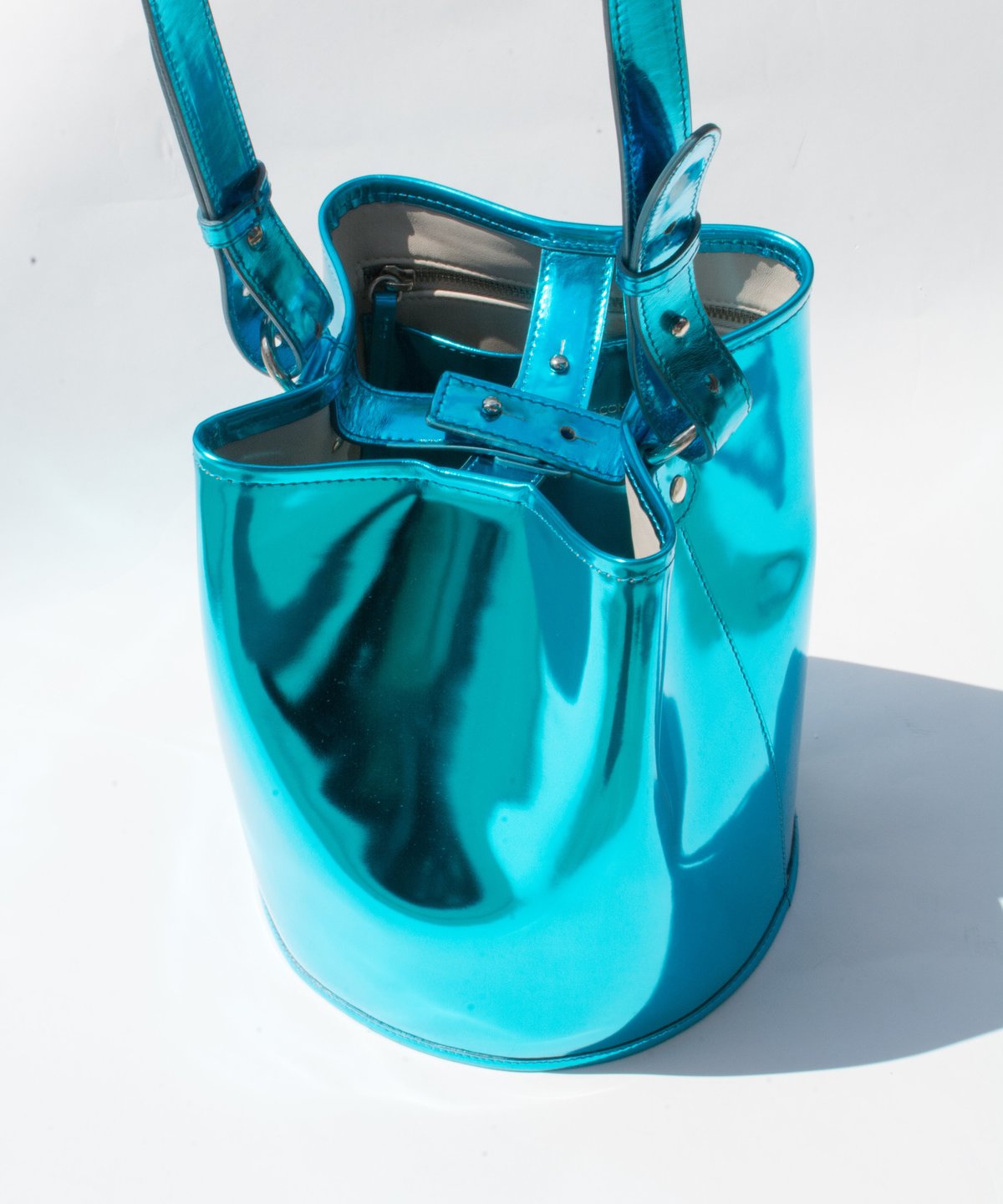 creatures of comfort bucket bolsa