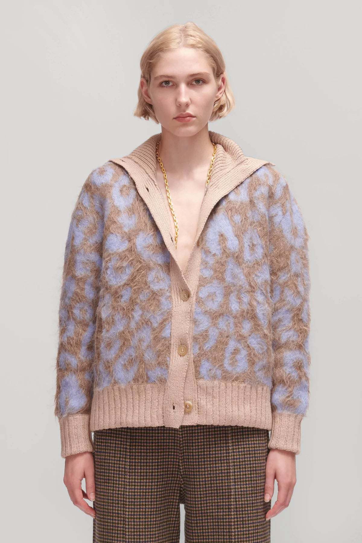 Cardigan En Maille Tricot Marron Imprimé Léopard À Boutons Et Col En V