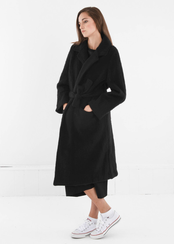 Baserange Black Pyrénées Coat Baserange Black Pyrénées Coat